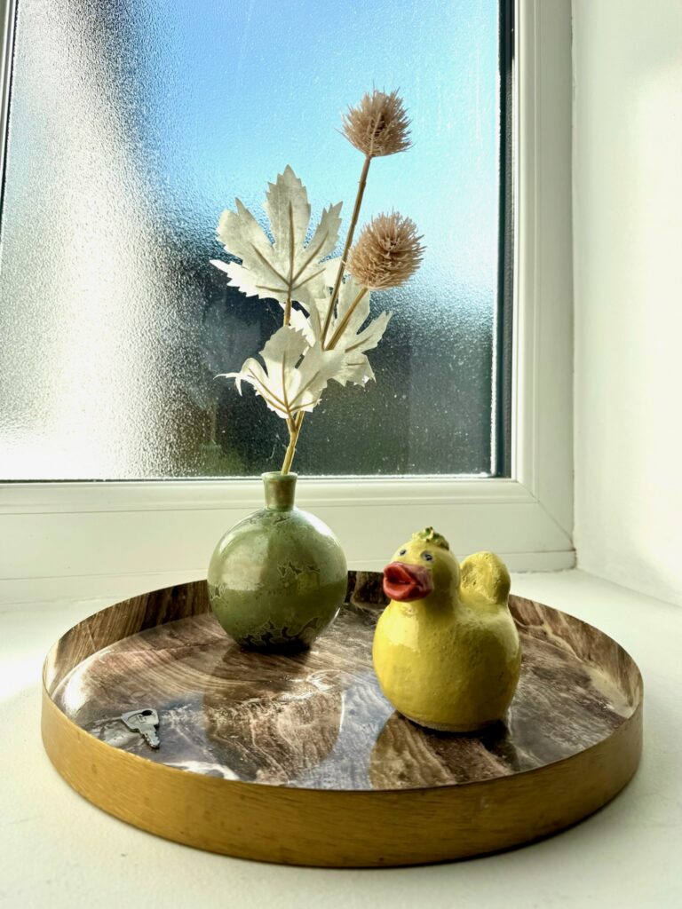Small detail for added charm - Handcrafted in Switzerland